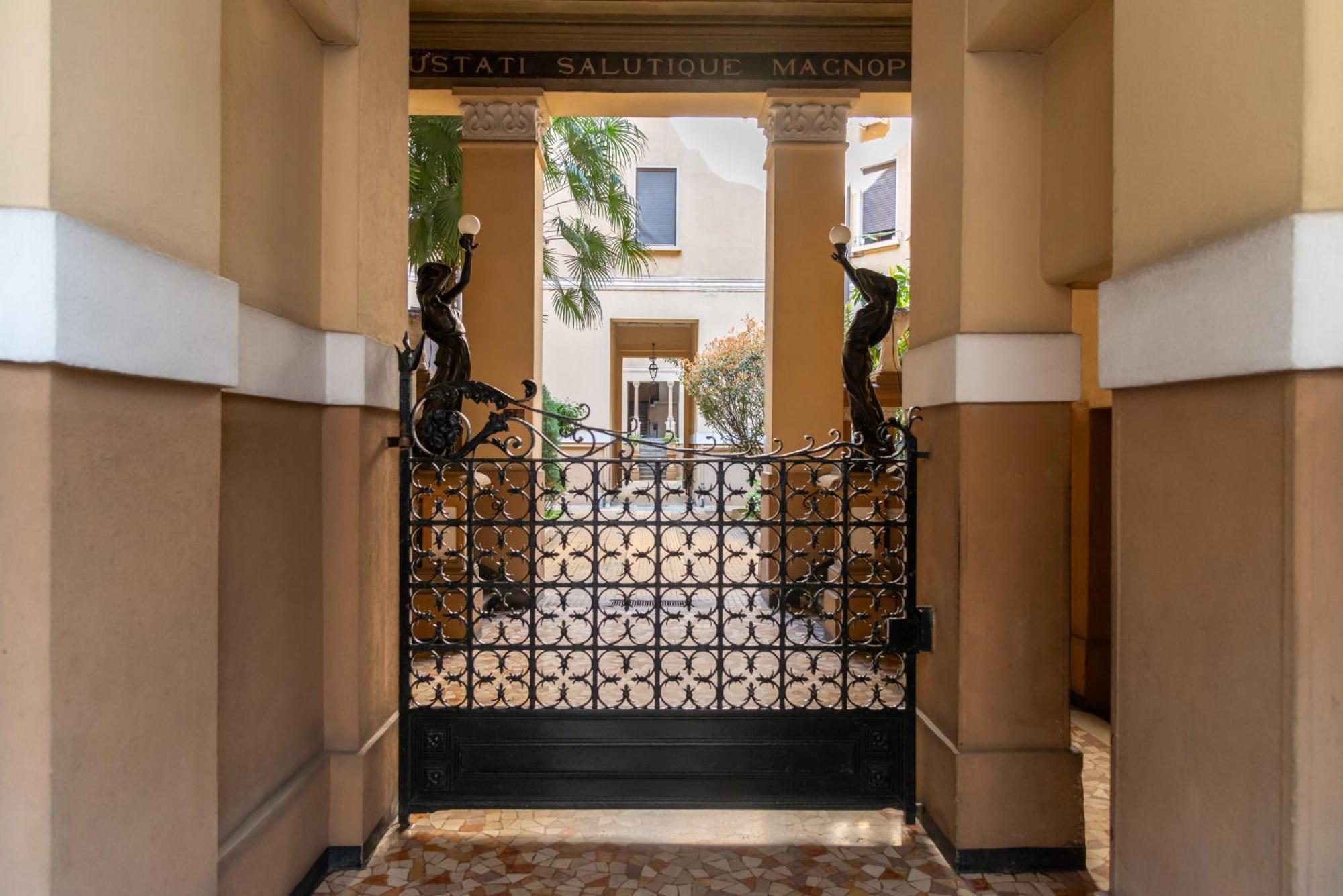 Life Is Beautiful Porta Romana Apartment Milán Exterior foto